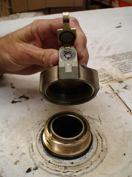 Locking Pre-vent Cap for Auxilary and Transfer tanks